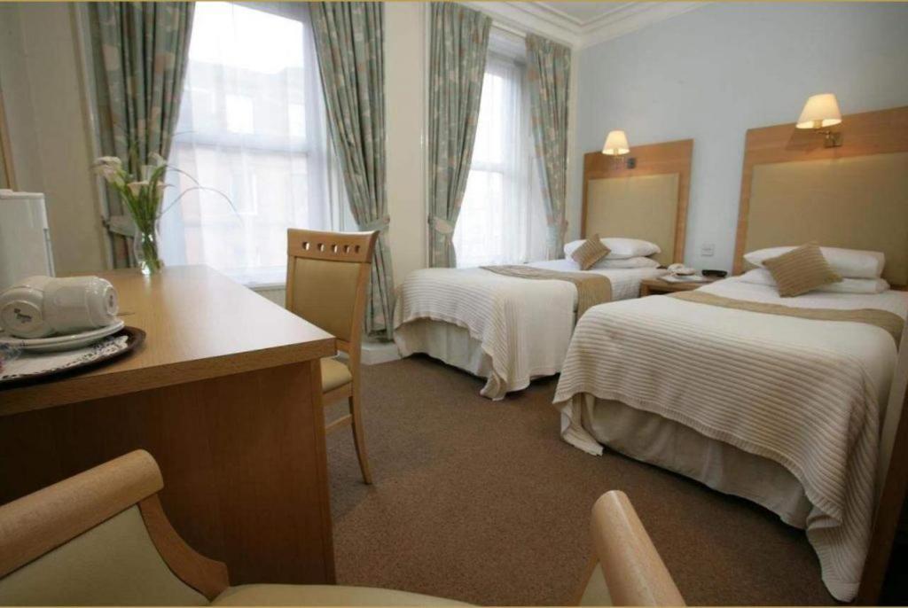 New County Hotel Perth Esterno foto