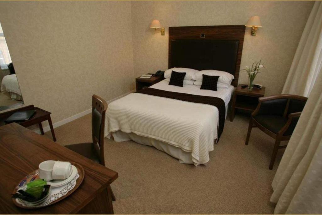 New County Hotel Perth Esterno foto