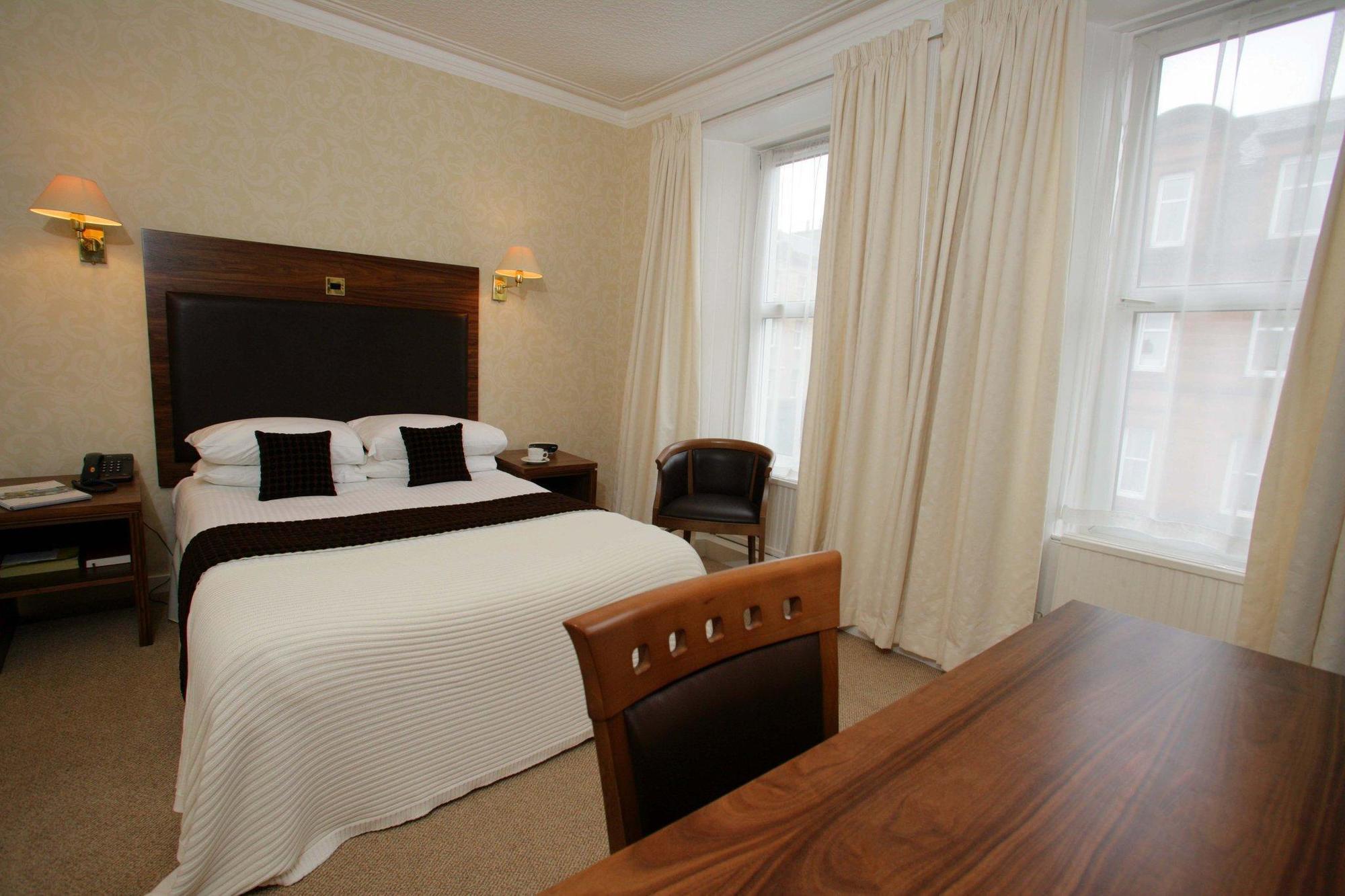 New County Hotel Perth Esterno foto