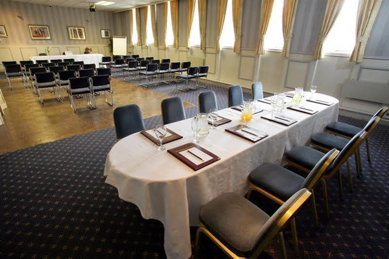 New County Hotel Perth Esterno foto