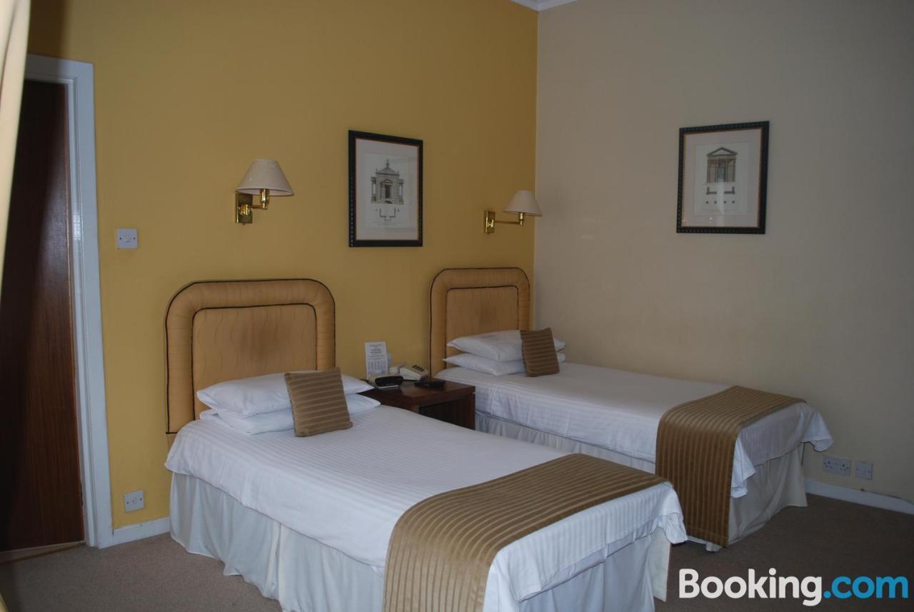 New County Hotel Perth Esterno foto