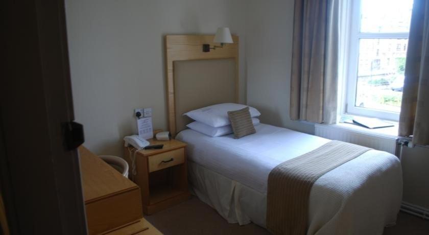 New County Hotel Perth Esterno foto